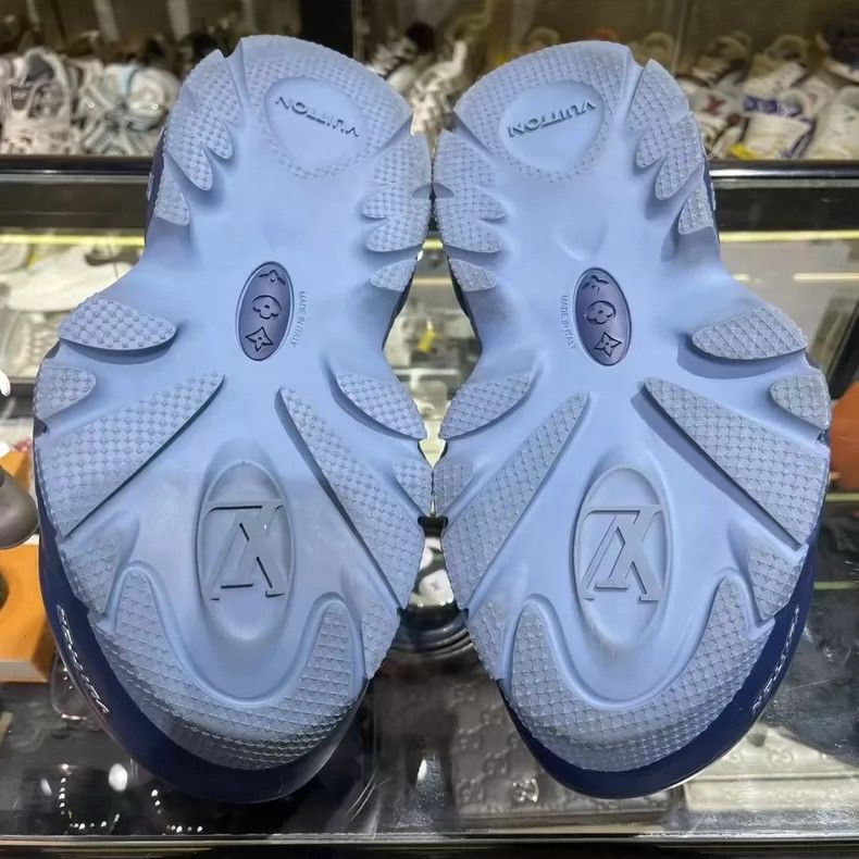 Louis Vuitton LV Shark Deep Blue Slippers - dmc Size US 10.5 / EU 43-44 - 6 Thumbnail