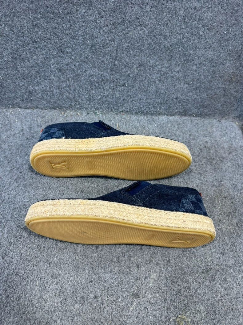 Louis Vuitton Louis Vuitton Men's Slip-On Shoes - dmc Size US 8 / EU 41 - 2 Thumbnail