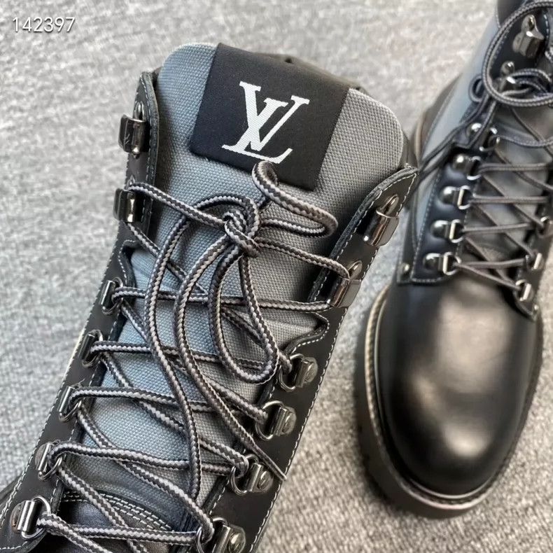 Louis Vuitton LV Limited Edition Badge Leather Boots - dmc Size US 9.5 / EU 42-43 - 7 Thumbnail