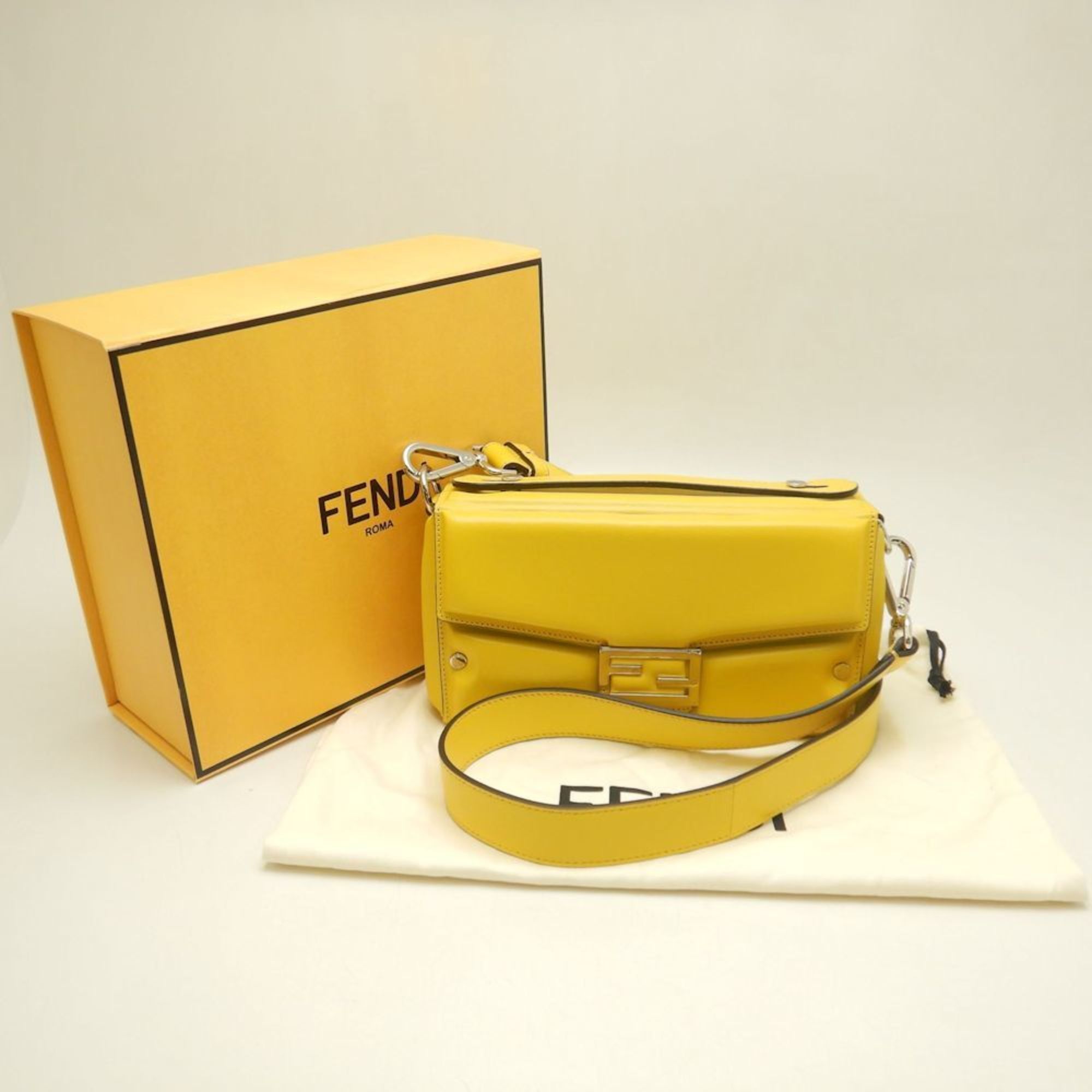 Fendi FENDI Bucket Soft Trunk 7VA565 Shoulder Bag in Yellow Leather, Women's, 253059 Size ONE SIZE - 5 Thumbnail