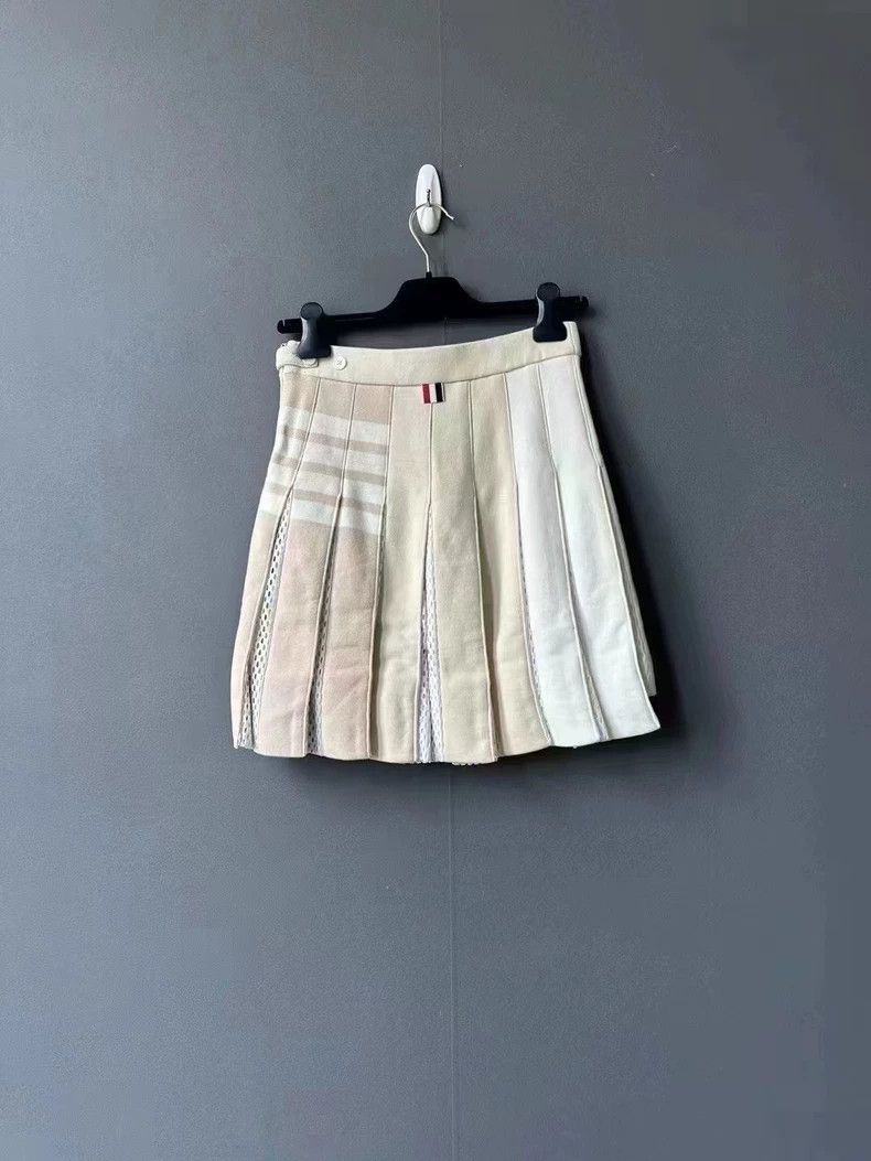 Thom Browne Thom Browne Beige Pleated Mini Skirt - dmc Size US 36 / EU 52 - 2 Thumbnail