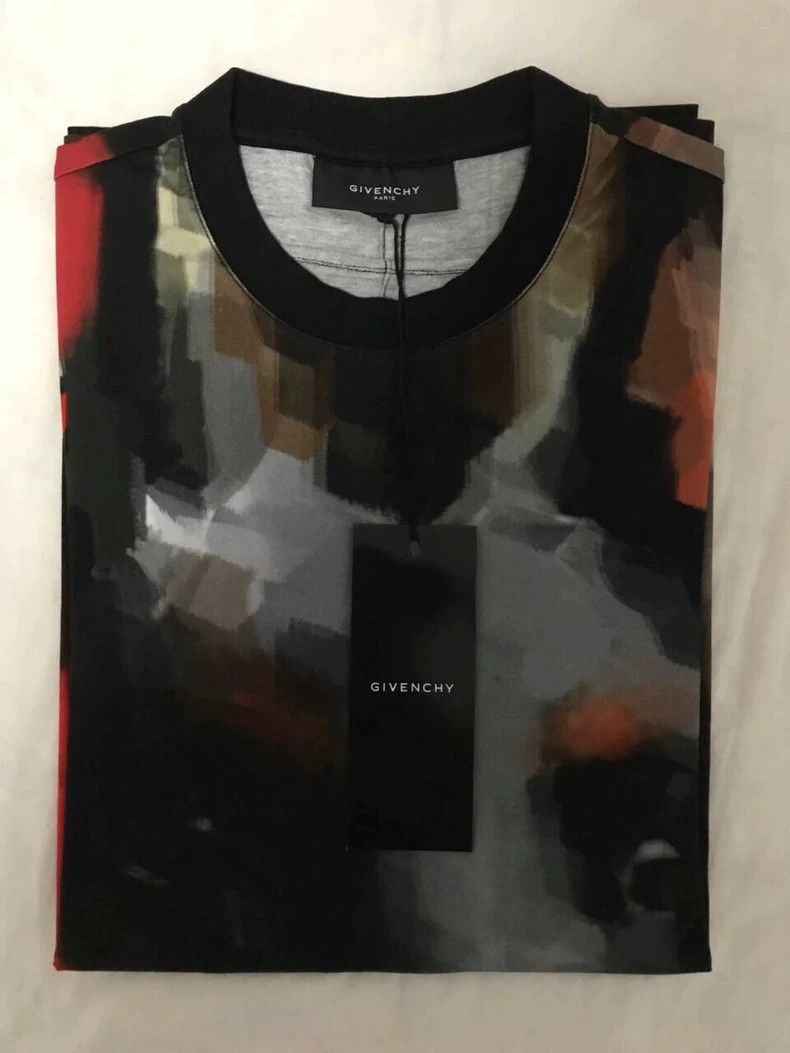 Givenchy Givenchy Short Sleeve Dog Print T-Shirt - dmc Size US XS / EU 42 / 0 - 2 Thumbnail