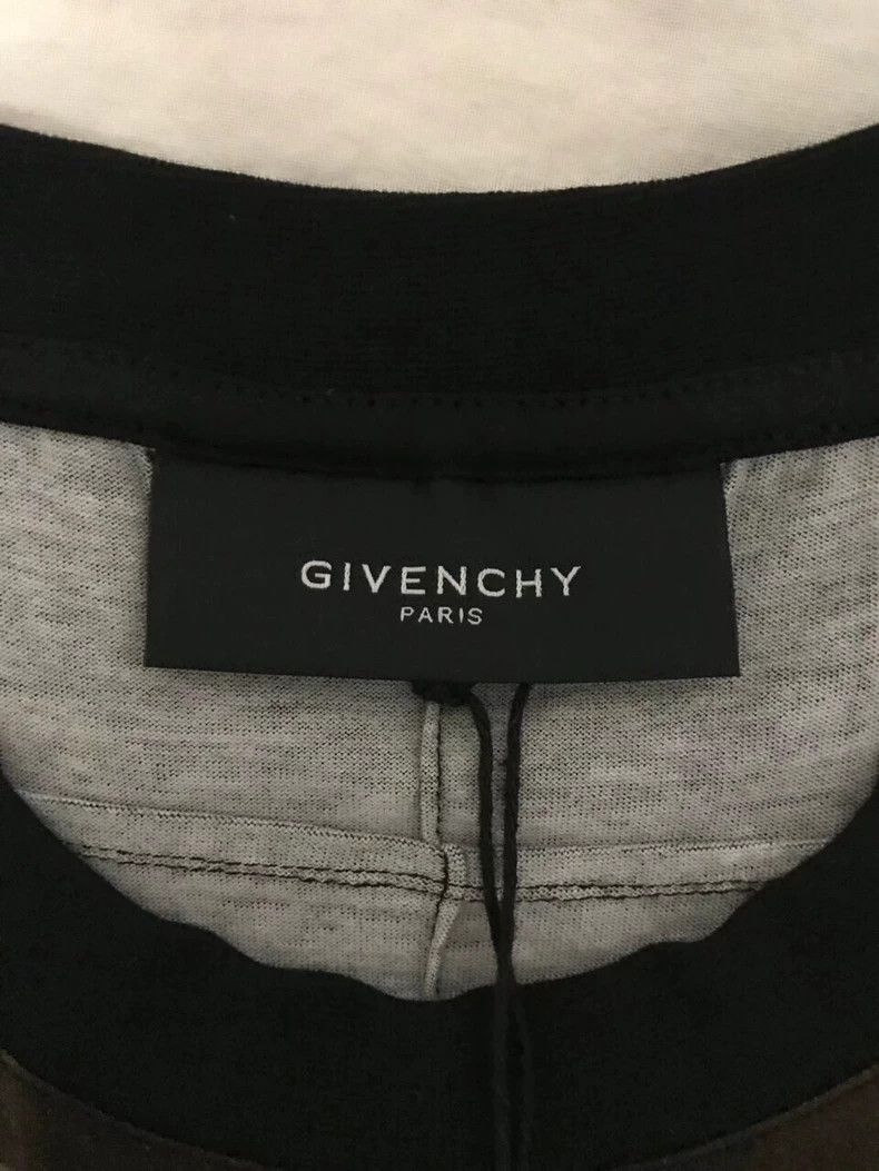 Givenchy Givenchy Short Sleeve Dog Print T-Shirt - dmc Size US XS / EU 42 / 0 - 3 Thumbnail