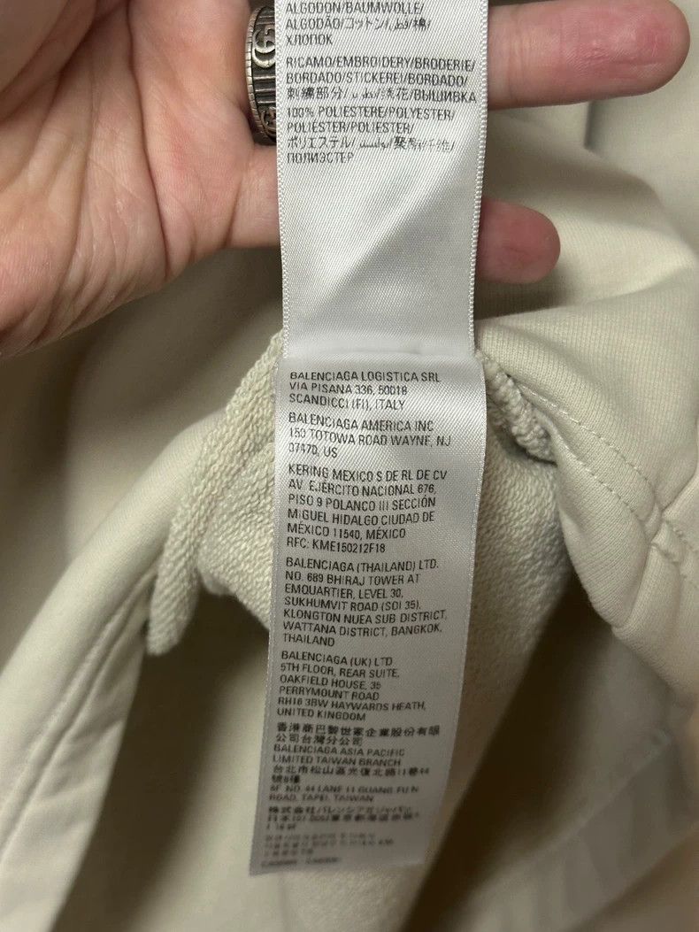 Balenciaga Balenciaga Beige Logo Hoodie With Tags - dmc Size US L / EU 52-54 / 3 - 9 Thumbnail