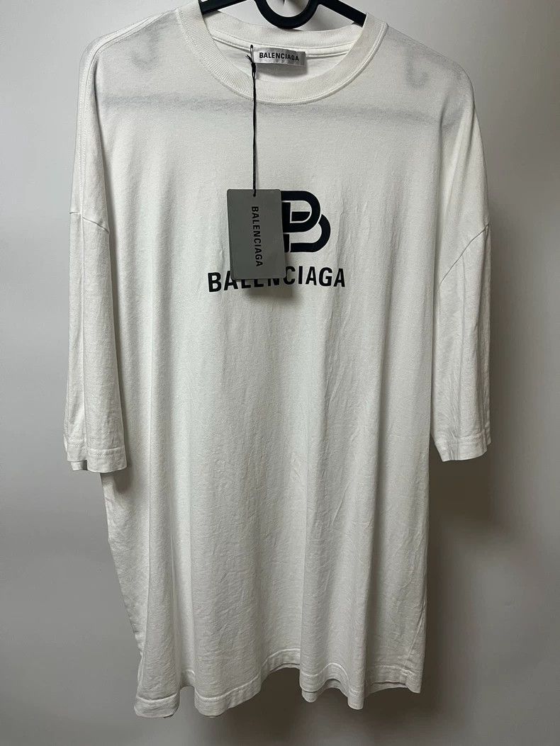 Balenciaga Balenciaga Classic White Lock Buckle SS18 Tee - dmc Size US S / EU 44-46 / 1 - 2 Thumbnail