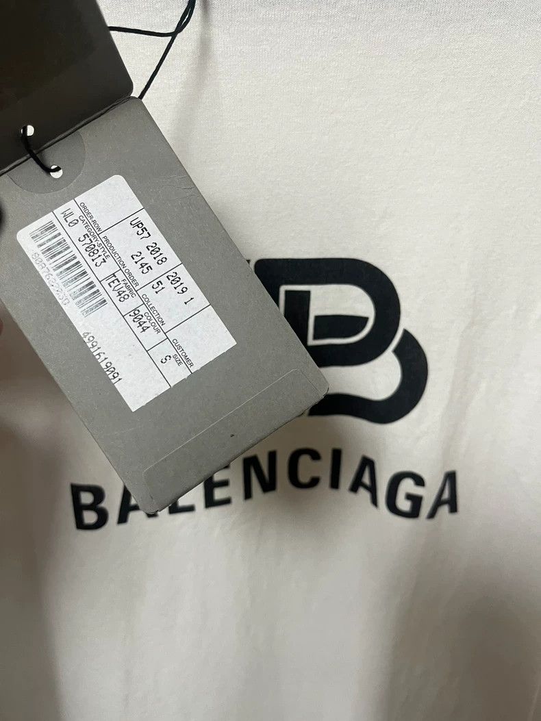 Balenciaga Balenciaga Classic White Lock Buckle SS18 Tee - dmc Size US S / EU 44-46 / 1 - 5 Thumbnail