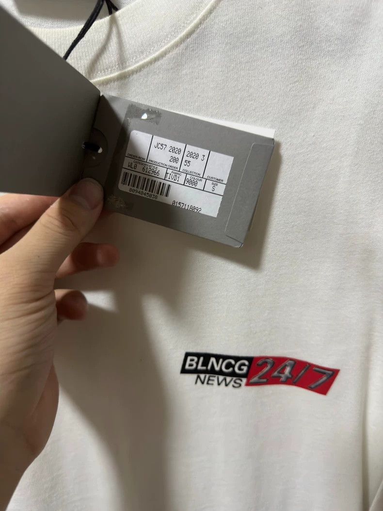 Balenciaga Balenciaga 24/7 BLNCG NEWS Short Sleeve Shirt - dmc Size US S / EU 44-46 / 1 - 4 Thumbnail