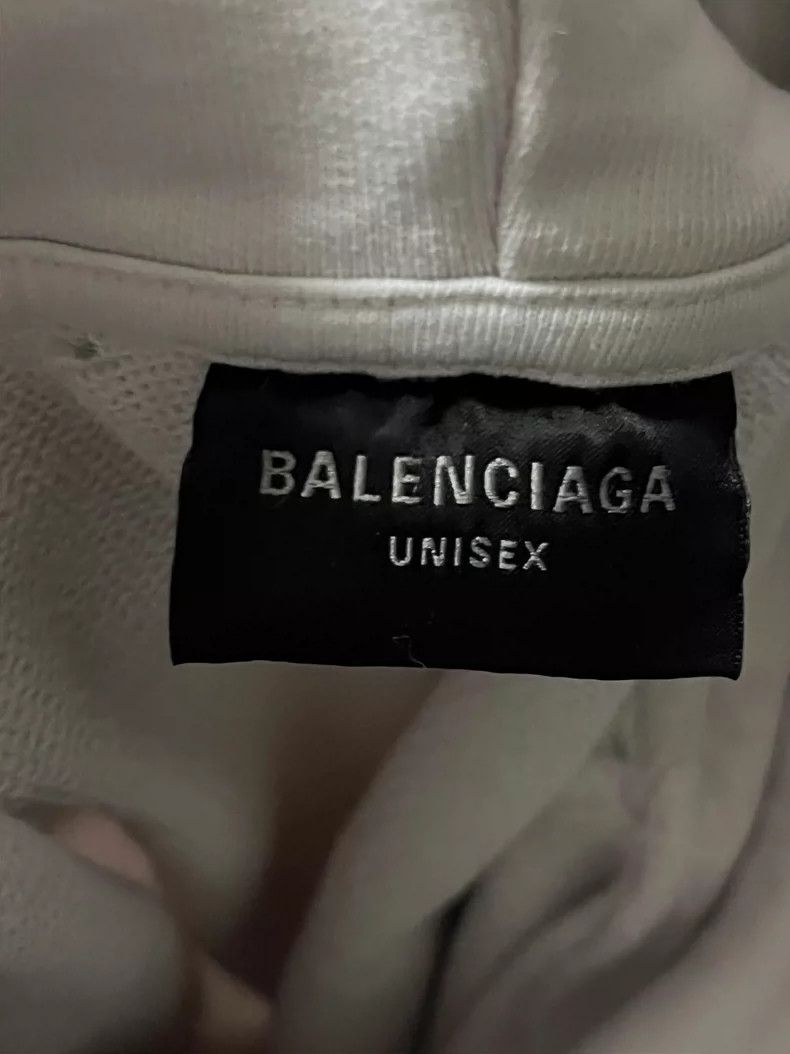 Balenciaga Balenciaga White Distressed Hoodie Sweatshirt - dmc Size US S / EU 44-46 / 1 - 9 Thumbnail
