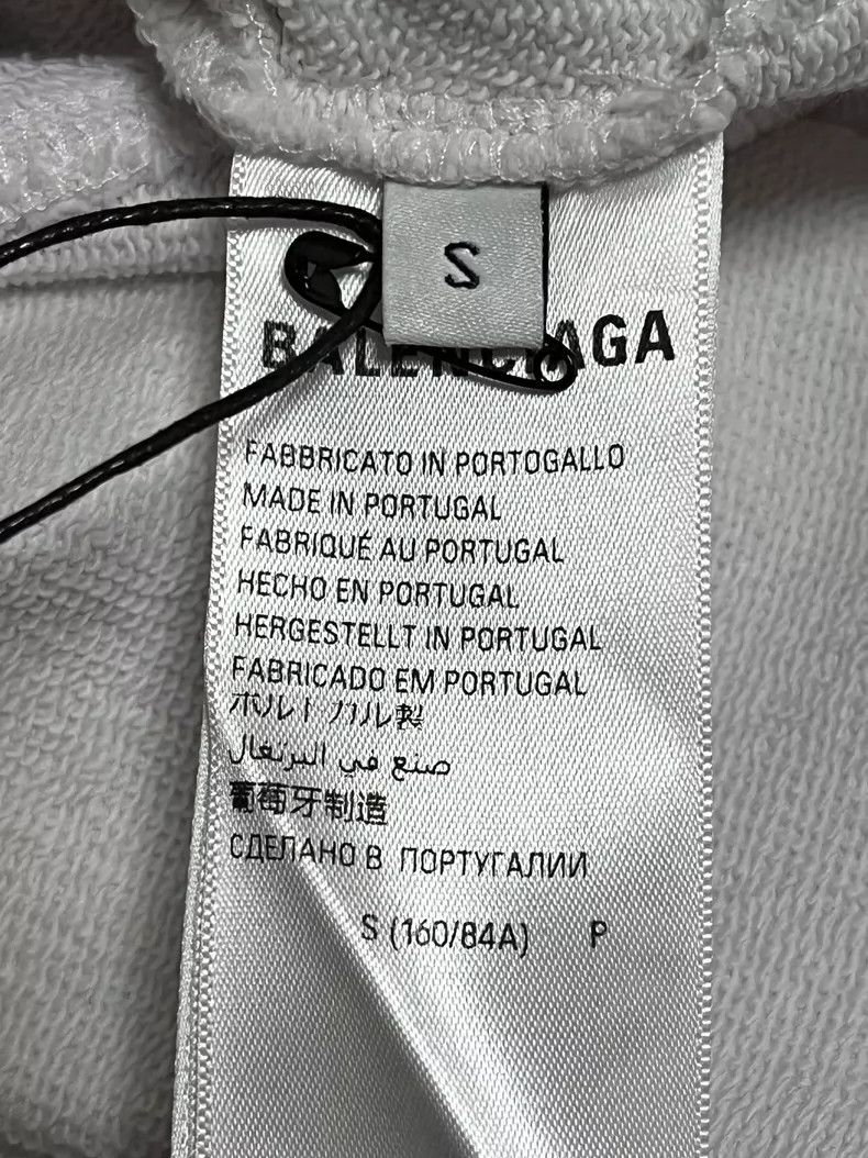 Balenciaga Balenciaga White Distressed Hoodie Sweatshirt - dmc Size US S / EU 44-46 / 1 - 5 Thumbnail