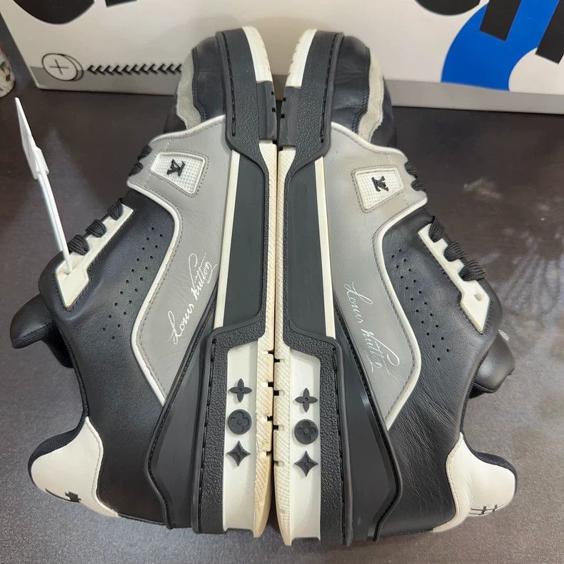 Louis Vuitton Louis Vuitton Trainer Black Sneakers - dmc Size US 10.5 / EU 43-44 - 6 Thumbnail