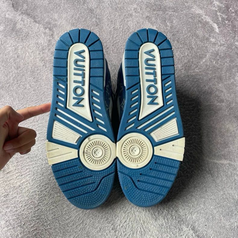 Louis Vuitton LV Trainer Denim White Blue Sneakers - dmc Size US 10.5 / EU 43-44 - 4 Thumbnail