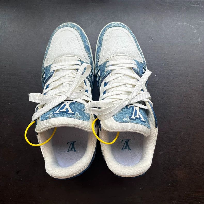 Louis Vuitton Louis Vuitton Trainer Sneakers Blue White - dmc Size US 9.5 / EU 42-43 - 6 Thumbnail