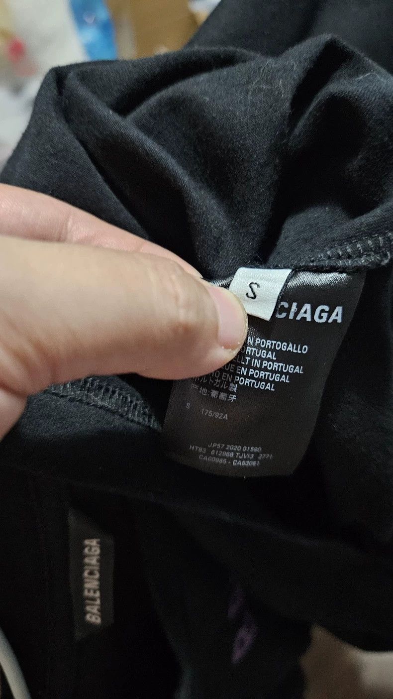 Balenciaga Balenciaga Multi-Language Print T-Shirt - dmc Size US S / EU 44-46 / 1 - 3 Thumbnail