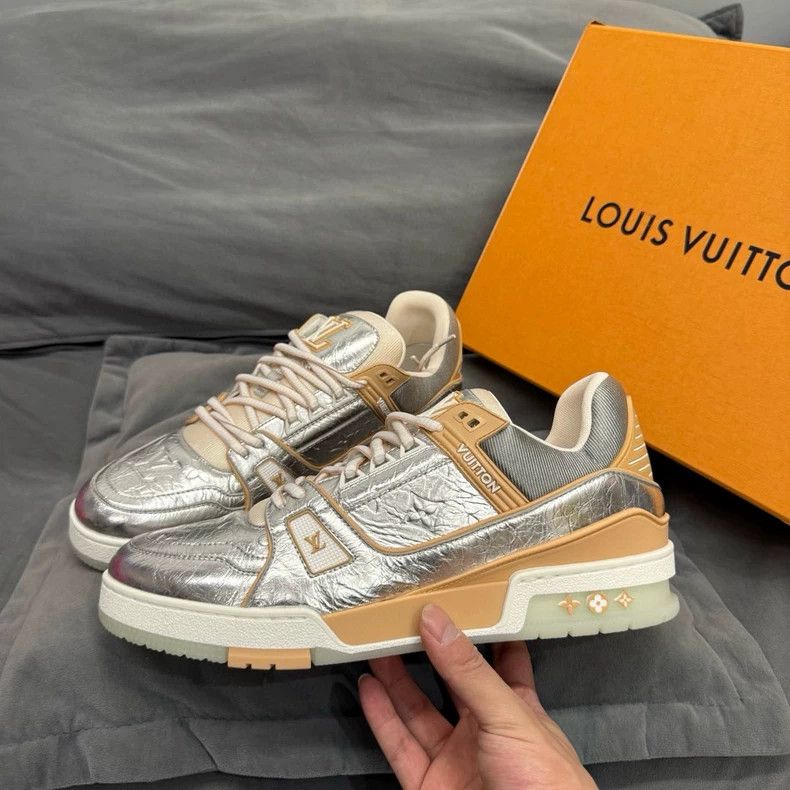 Louis Vuitton Louis Vuitton Silver Trainer Sneakers - dmc Size US 10.5 / EU 43-44 - 8 Thumbnail