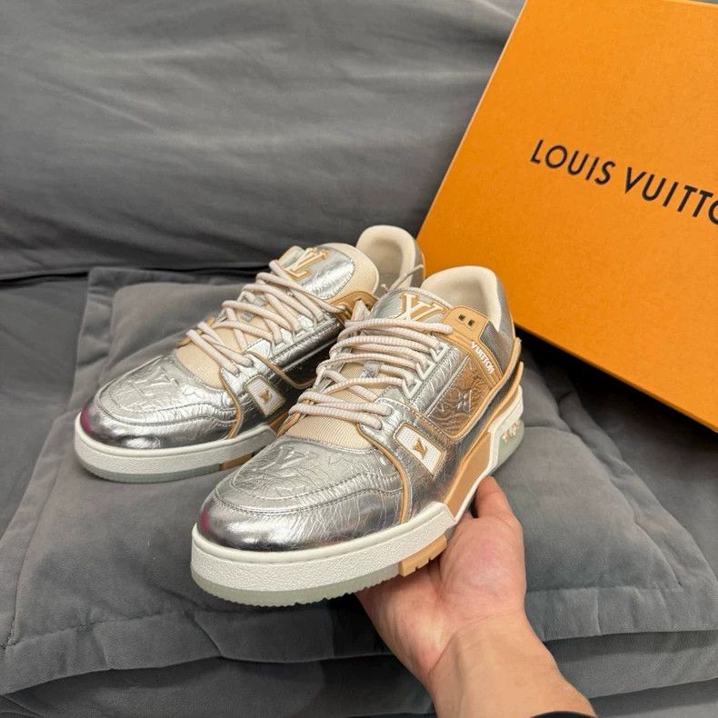 Louis Vuitton Louis Vuitton Silver Trainer Sneakers - dmc Size US 10.5 / EU 43-44 - 9 Thumbnail