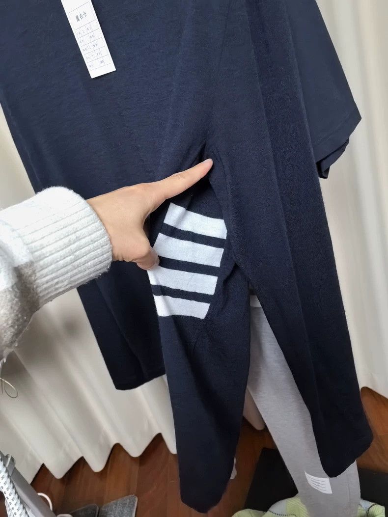 Thom Browne Thom Browne Side Stripe Wool Sweater - dmc Size US M / EU 48-50 / 2 - 2 Thumbnail