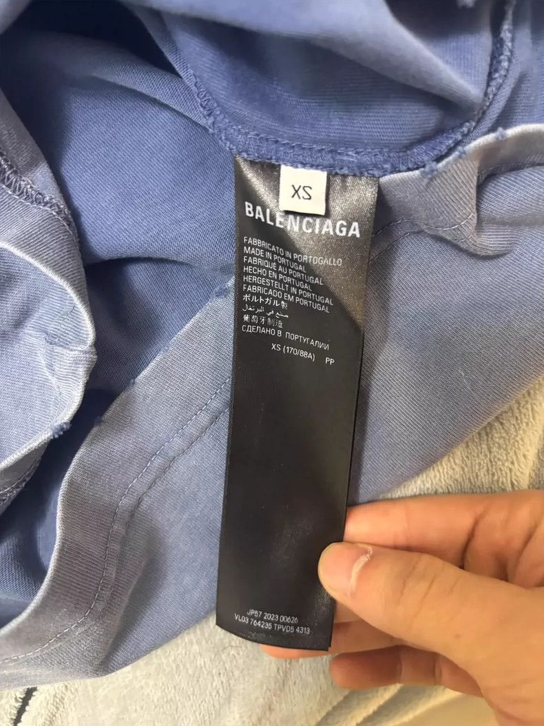 Balenciaga Balenciaga SS23 BE KIND Print T-shirt - dmc Size US XS / EU 42 / 0 - 4 Thumbnail