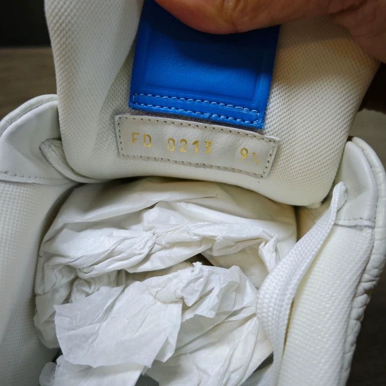 Louis Vuitton LV Trainer Kusama White Blue Dots - dmc Size US 10.5 / EU 43-44 - 7 Thumbnail