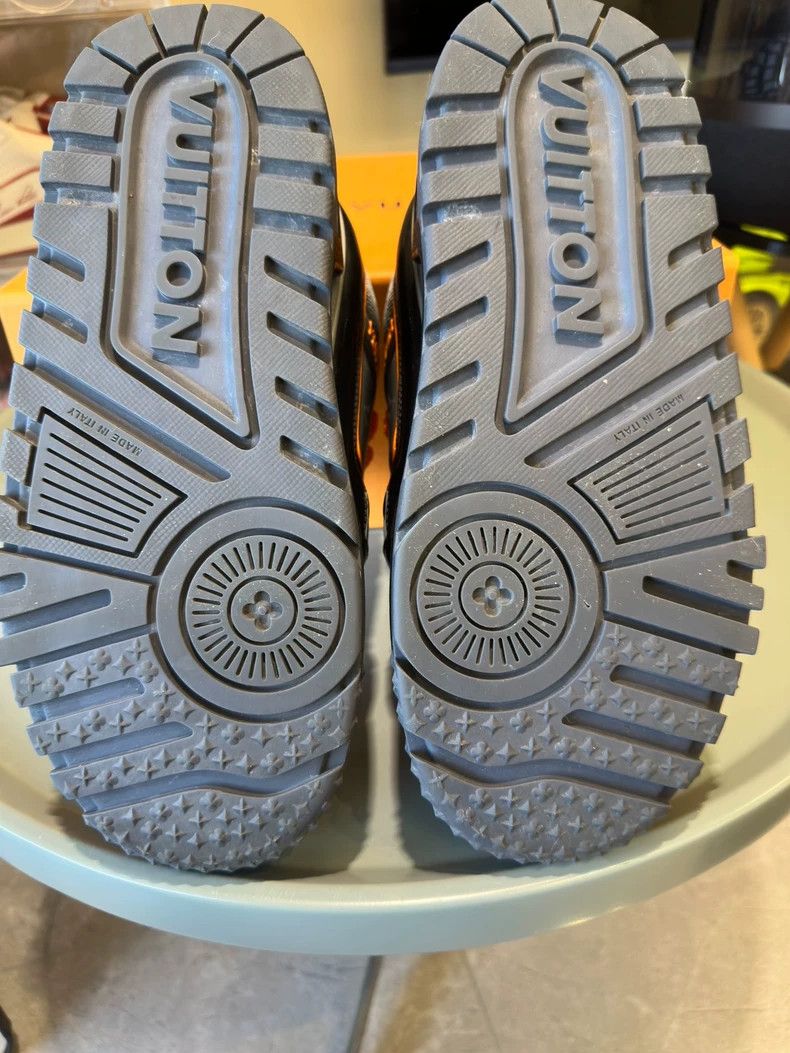 Louis Vuitton Louis Vuitton Trainer Black Orange Sneakers - dmc Size US 8.5 / EU 41-42 - 5 Thumbnail