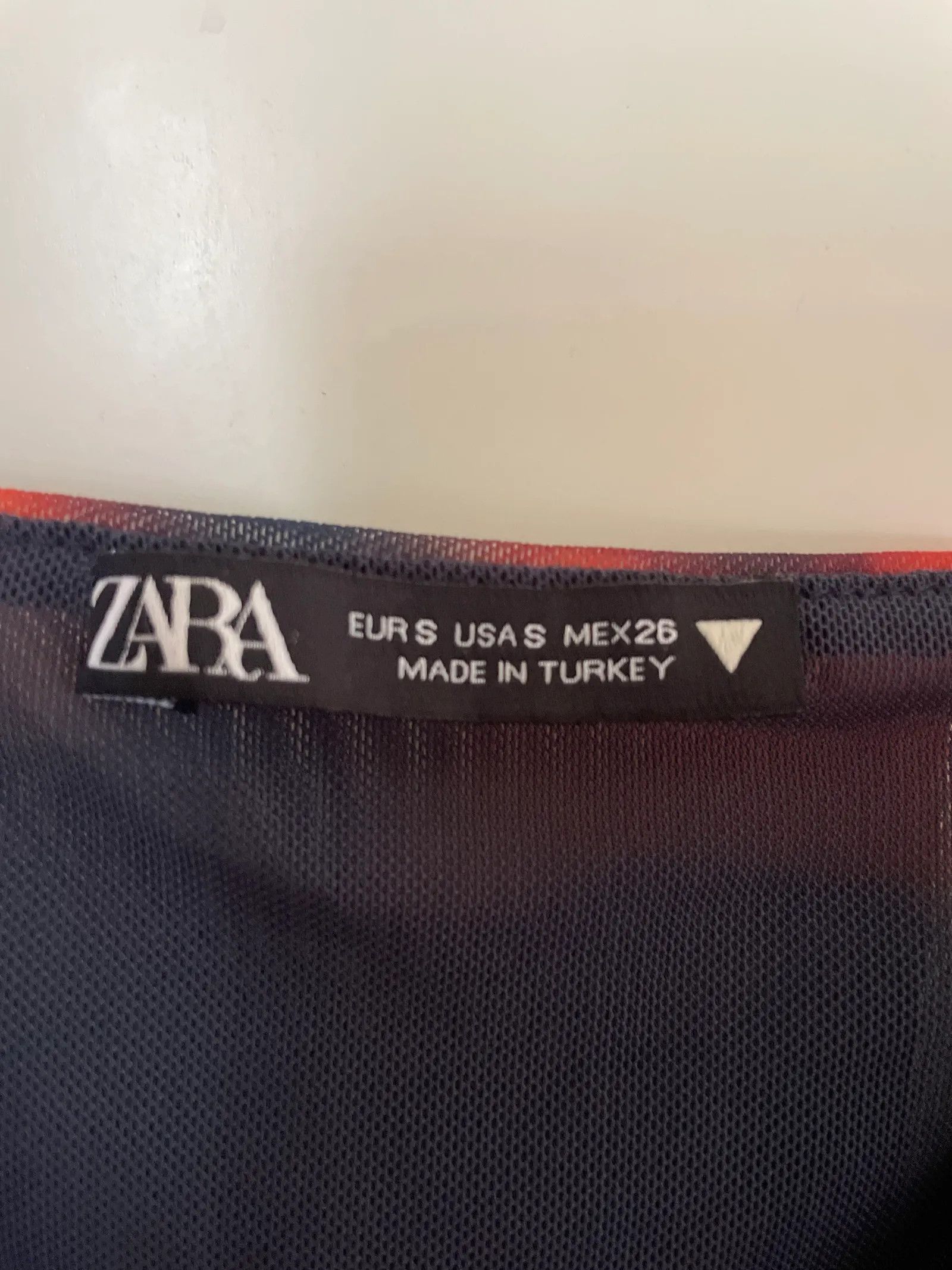 Zara Zara Top Size S / US 4 / IT 40 - 2 Thumbnail
