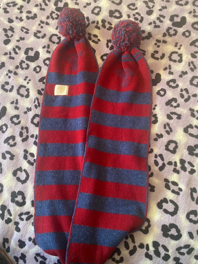 Vivienne Westwood Vivienne Westwood Red Blue Pom Pom Scarf - dmc Size ONE SIZE - 4 Thumbnail