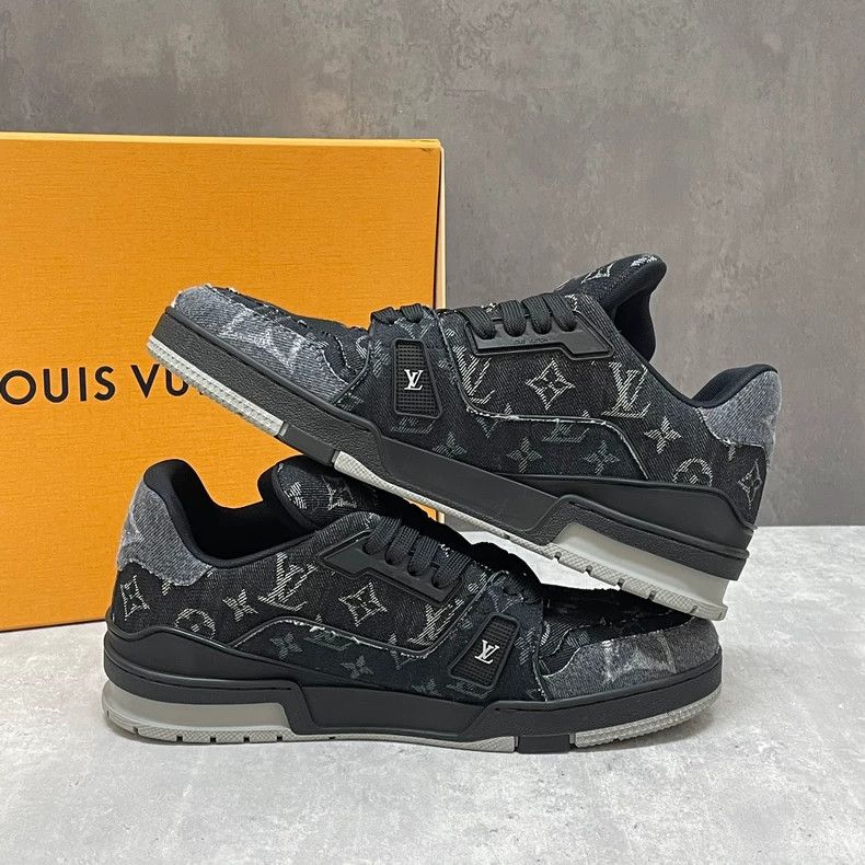 Louis Vuitton Louis Vuitton Trainer Low-Top Sneakers - dmc Size US 10.5 / EU 43-44 - 4 Thumbnail