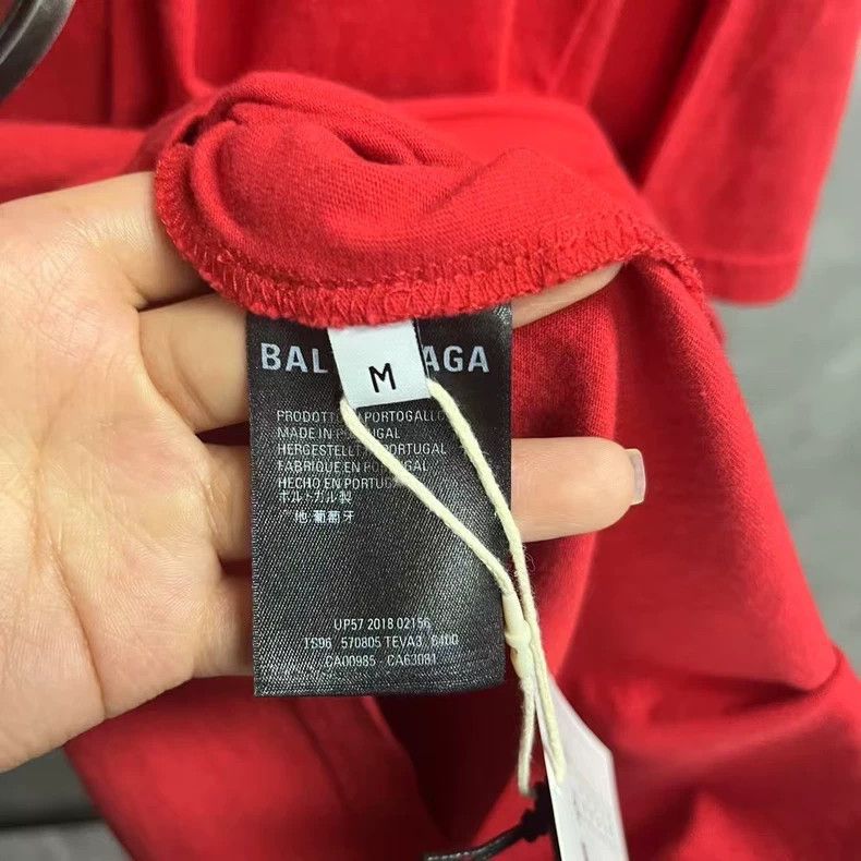 Balenciaga Balenciaga Red Round Neck Short Sleeve T-shirt - dmc Size US M / EU 48-50 / 2 - 3 Thumbnail