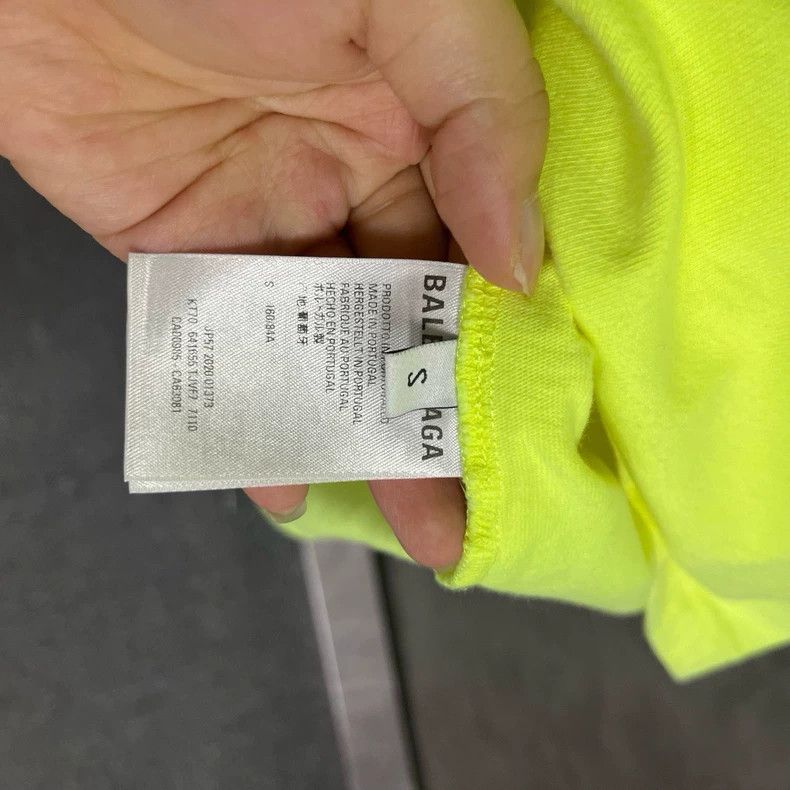 Balenciaga Balenciaga Neon Yellow Logo Short Sleeve T-shirt - dmc Size US S / EU 44-46 / 1 - 3 Thumbnail