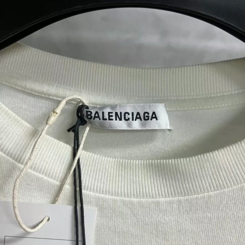 Balenciaga Balenciaga White Graphic Short Sleeve T-shirt - dmc Size US M / EU 48-50 / 2 - 4 Thumbnail
