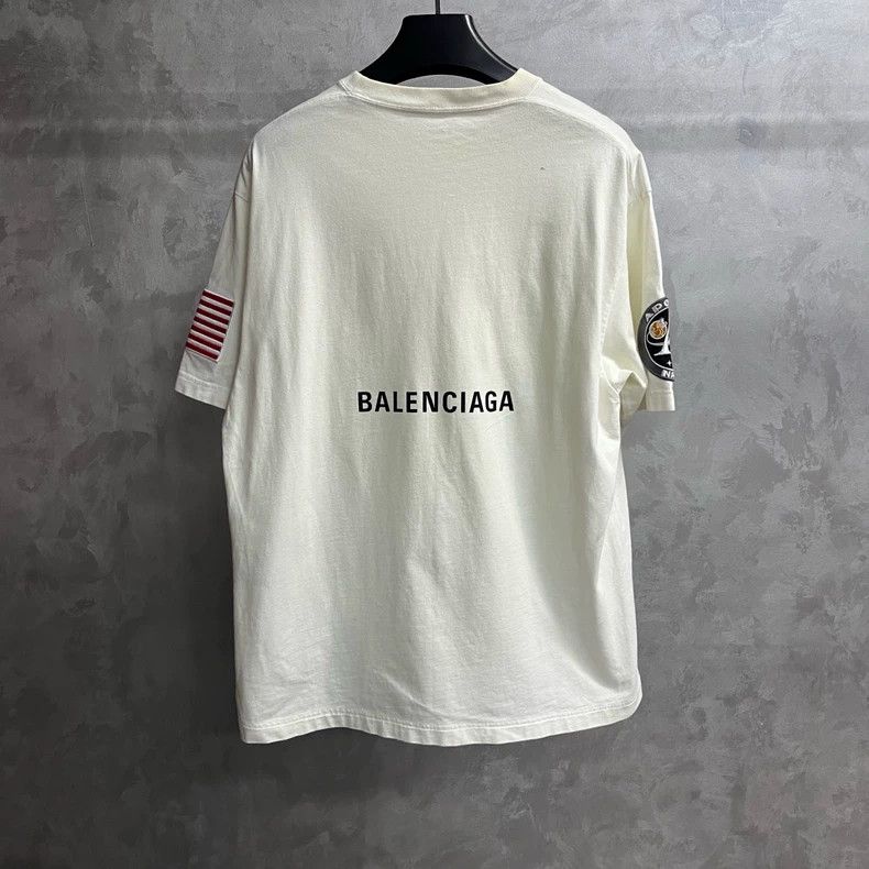 Balenciaga Balenciaga NASA Print Short Sleeve T-shirt - dmc Size US XS / EU 42 / 0 - 4 Thumbnail