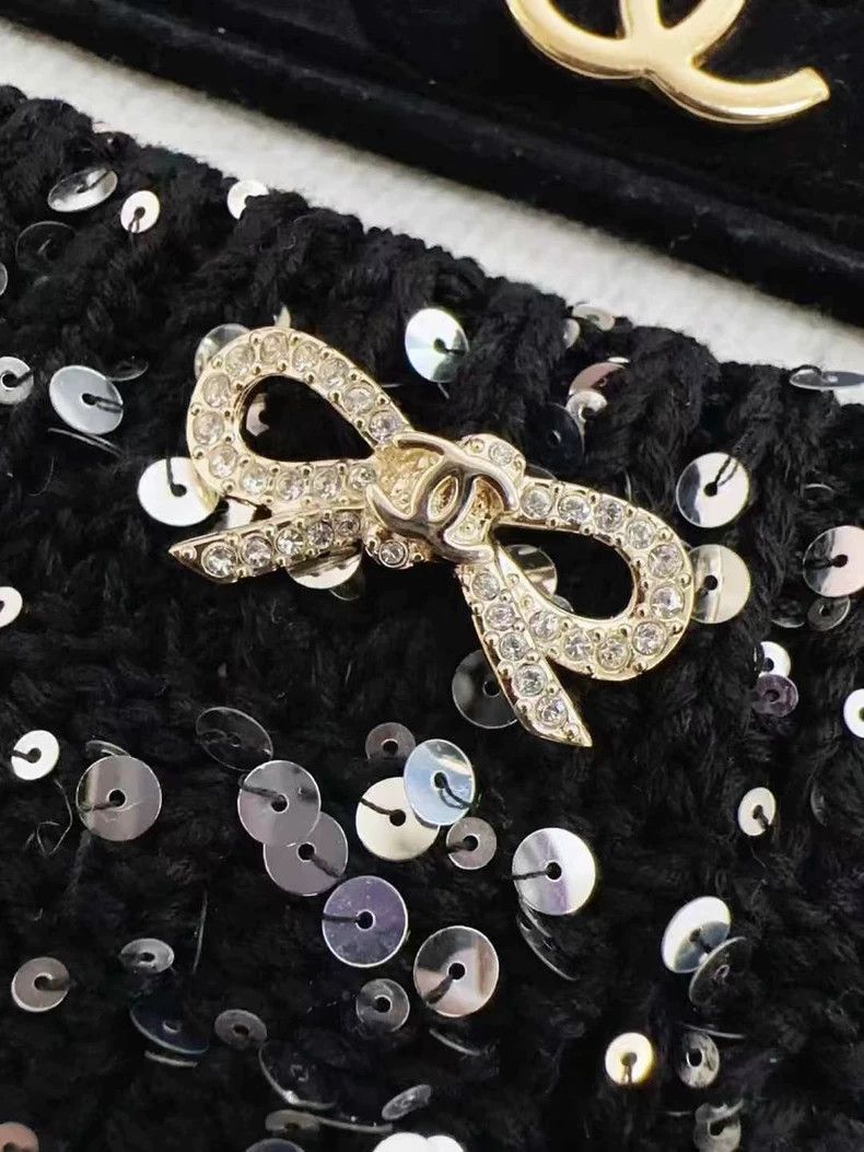 Chanel Chanel 23S Sequin Bow Shorts - dmc Size US 36 / EU 52 - 5 Thumbnail