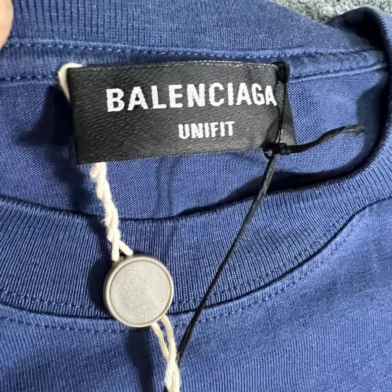 Balenciaga Balenciaga Gay Print Short Sleeve T-Shirt - dmc Size US XXS / EU 40 - 5 Thumbnail