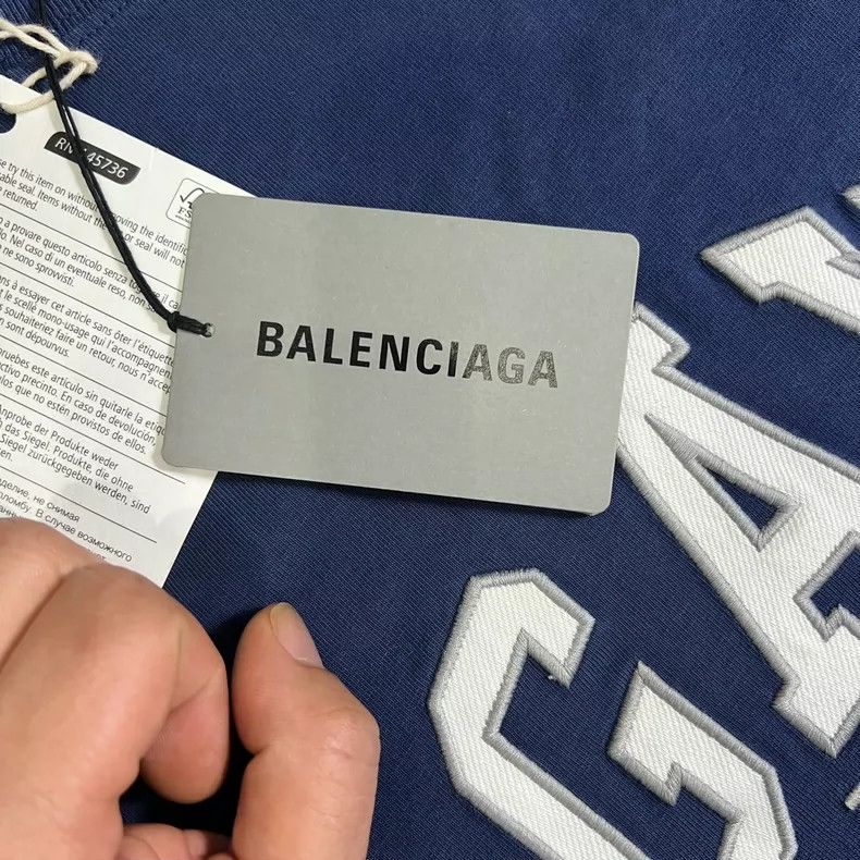 Balenciaga Balenciaga Gay Print Short Sleeve T-Shirt - dmc Size US XXS / EU 40 - 3 Thumbnail