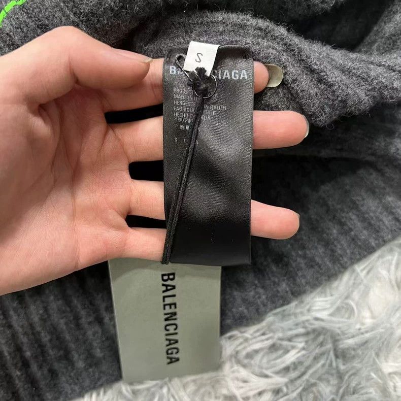 Balenciaga Balenciaga Logo Patchwork Crew Neck Wool Sweater - dmc Size US S / EU 44-46 / 1 - 4 Thumbnail