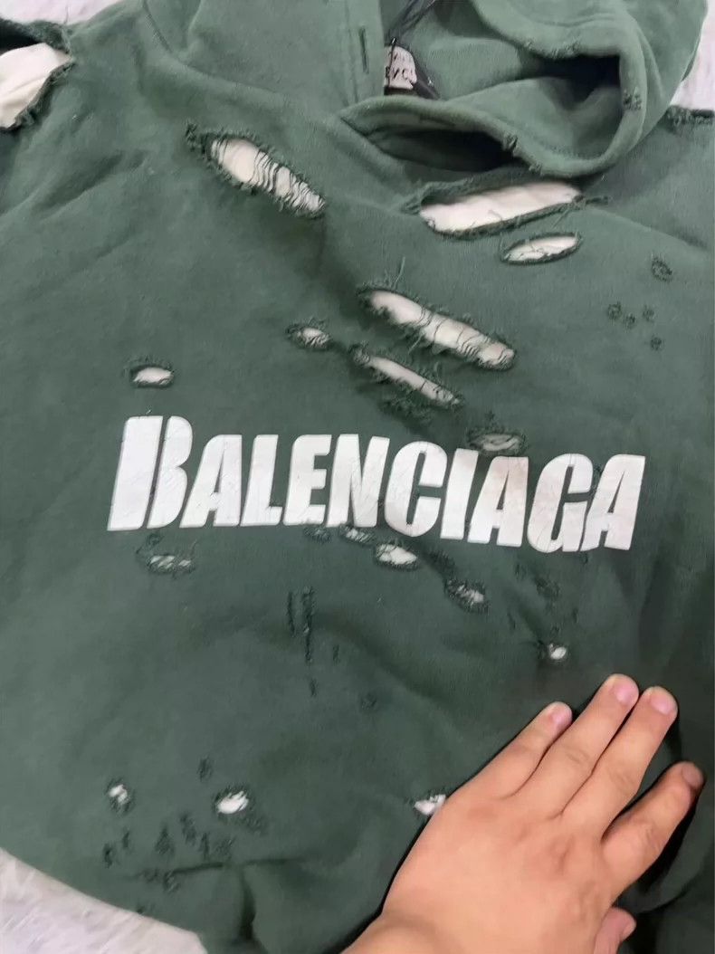 Balenciaga Balenciaga Destroyed Hole Green Hoodie - dmc Size US XS / EU 42 / 0 - 3 Thumbnail
