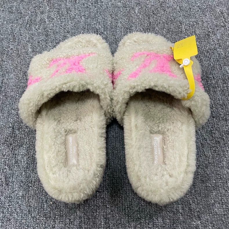 Louis Vuitton Louis Vuitton Simple Comfortable Non-slip Slide Sandals - dmc Size US 6.5 / EU 39-40 - 3 Thumbnail