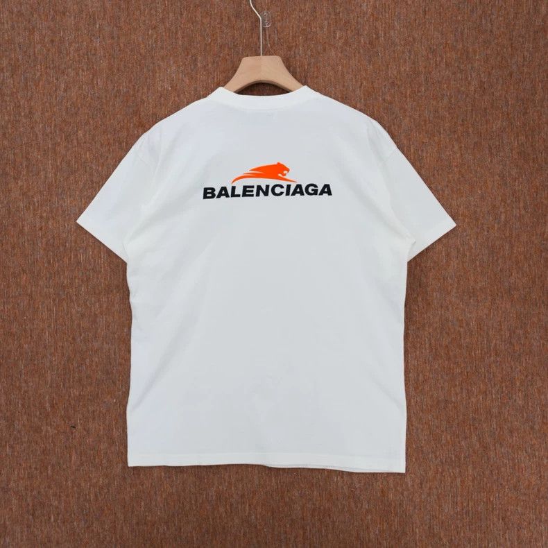 Balenciaga Balenciaga Year of Tiger Short Sleeve Tee - dmc Size US M / EU 48-50 / 2 - 2 Thumbnail