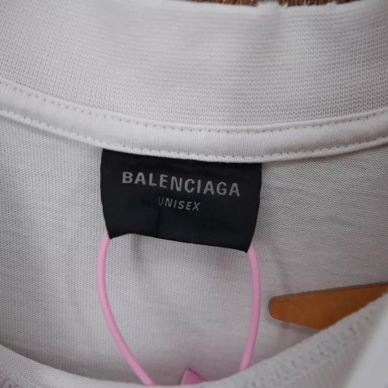 Balenciaga Balenciaga White Distressed Logo Short Sleeve - dmc Size US S / EU 44-46 / 1 - 3 Thumbnail