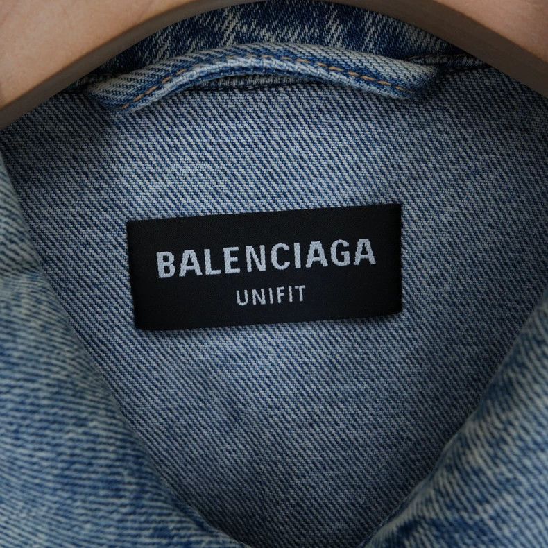 Balenciaga Balenciaga Washed Denim Oversized Jacket - dmc Size US XS / EU 42 / 0 - 4 Thumbnail