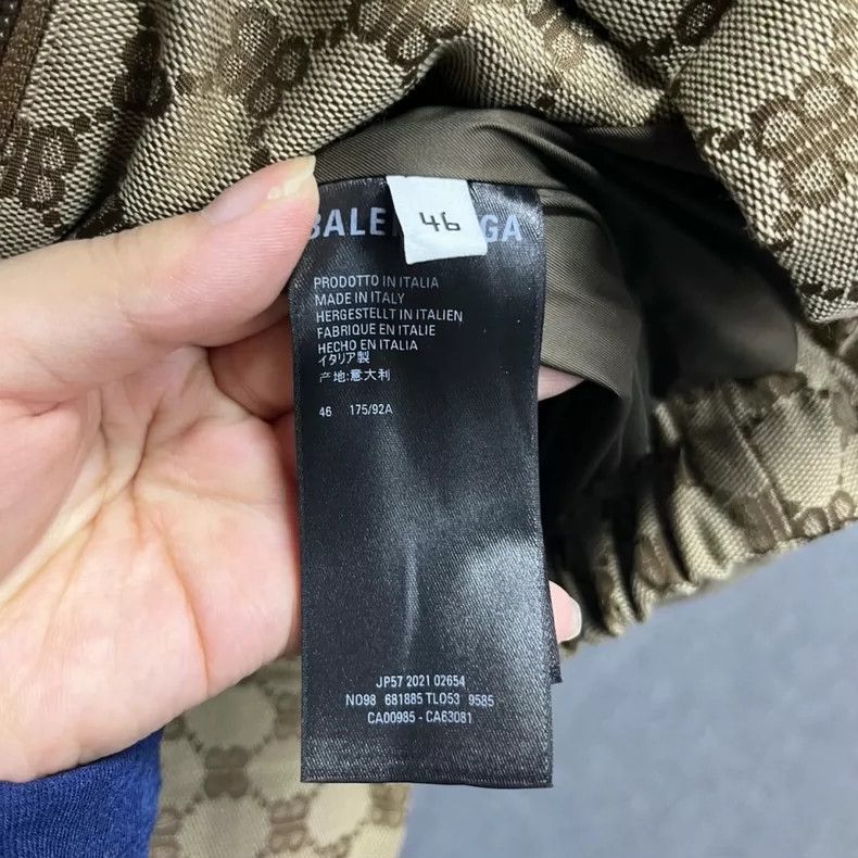 Balenciaga Balenciaga BB Print Puffer Jacket - dmc Size US M / EU 48-50 / 2 - 4 Thumbnail