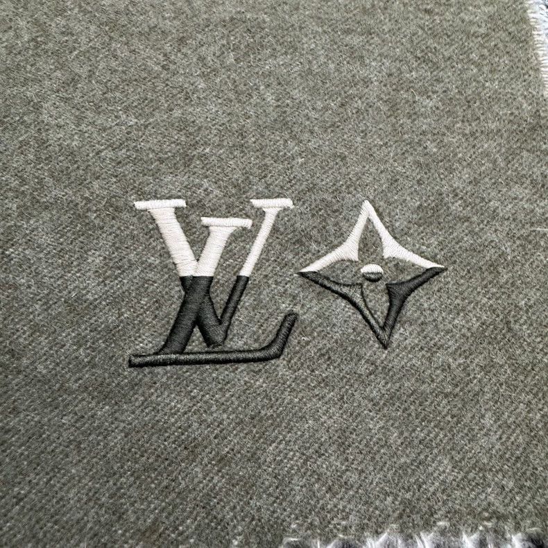Louis Vuitton Louis Vuitton Fringe Embroidered Wool Scarf - dmc Size ONE SIZE - 2 Thumbnail