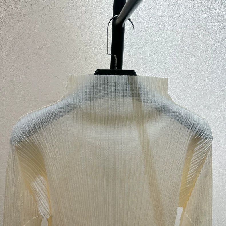Issey Miyake Issey Miyake White Turtleneck Top - dmc Size US M / EU 48-50 / 2 - 2 Thumbnail