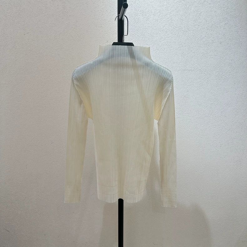 Issey Miyake Issey Miyake White Turtleneck Top - dmc Size US M / EU 48-50 / 2 - 4 Thumbnail