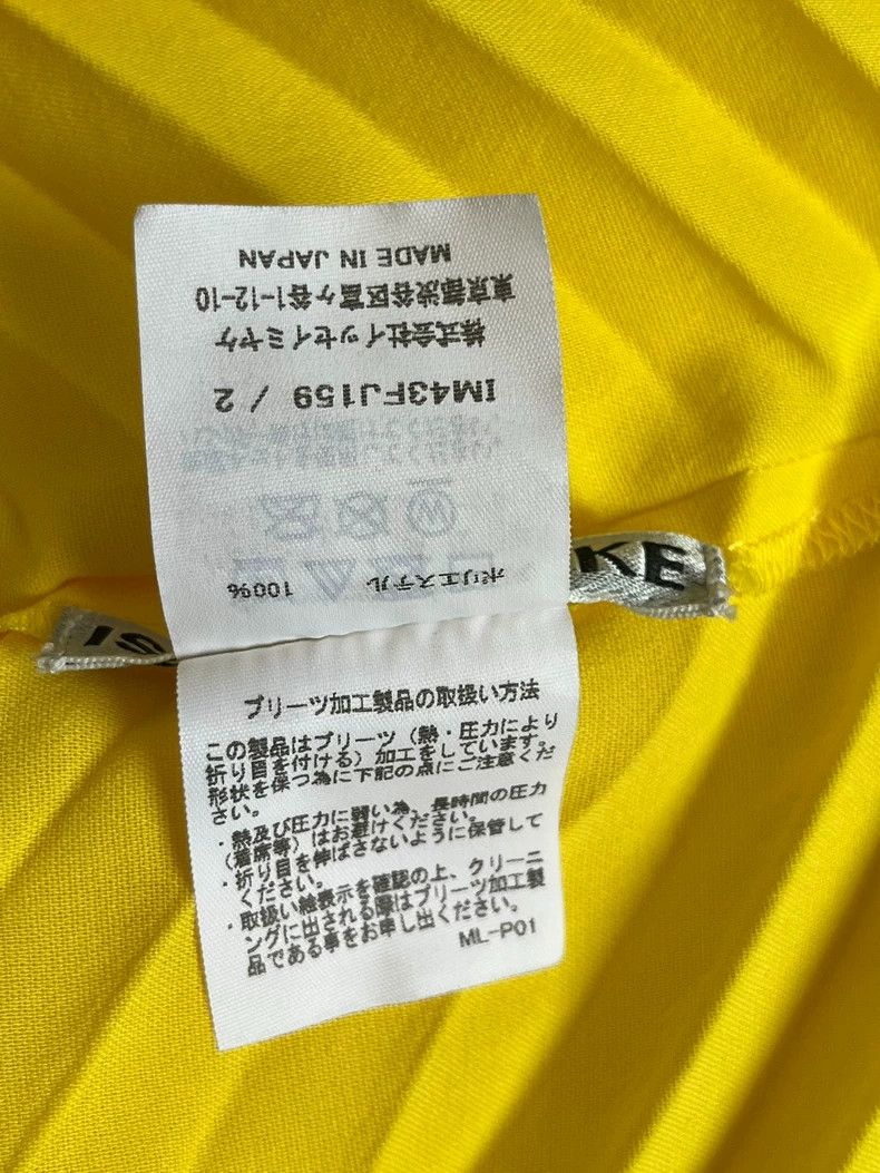 Issey Miyake Issey Miyake Yellow Pleated Top - dmc Size US M / EU 48-50 / 2 - 3 Thumbnail
