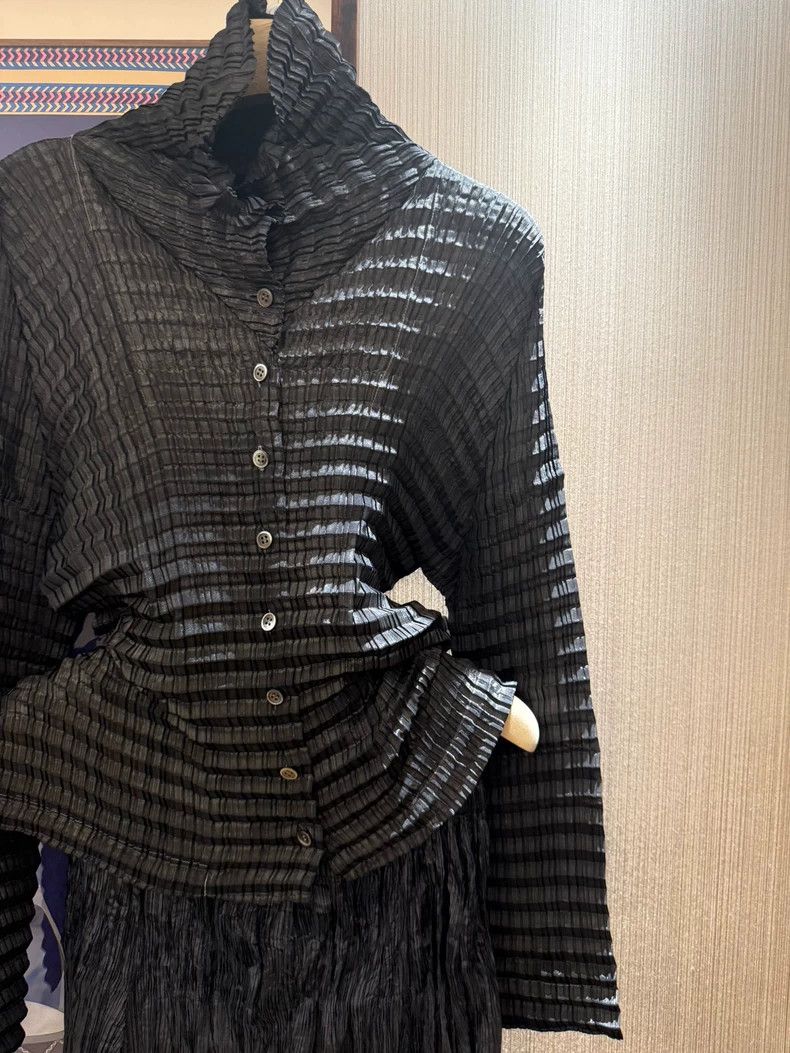 Issey Miyake Issey Miyake Black Silk Button-Up Shirt - dmc Size US M / EU 48-50 / 2 - 4 Thumbnail