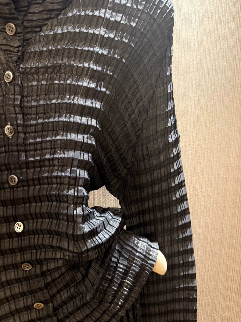 Issey Miyake Issey Miyake Black Silk Button-Up Shirt - dmc Size US M / EU 48-50 / 2 - 7 Thumbnail