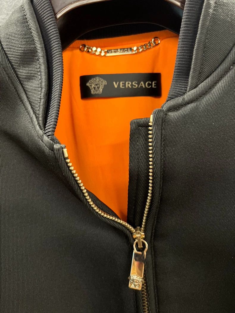 Versace Versace Women's Short Jacket - dmc Size US M / EU 48-50 / 2 - 3 Thumbnail