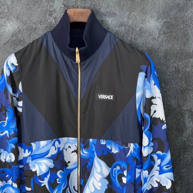 Versace VERSACE Reversible Wool Bomber Jacket - dmc Size US M / EU 48-50 / 2 - 3 Thumbnail
