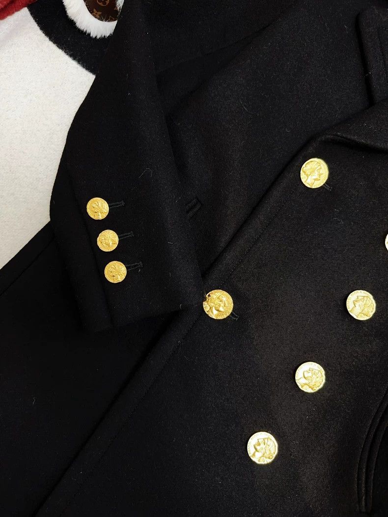 Chanel Chanel Vintage Double-Breasted Gold Button Coat - dmc Size US M / EU 48-50 / 2 - 4 Thumbnail