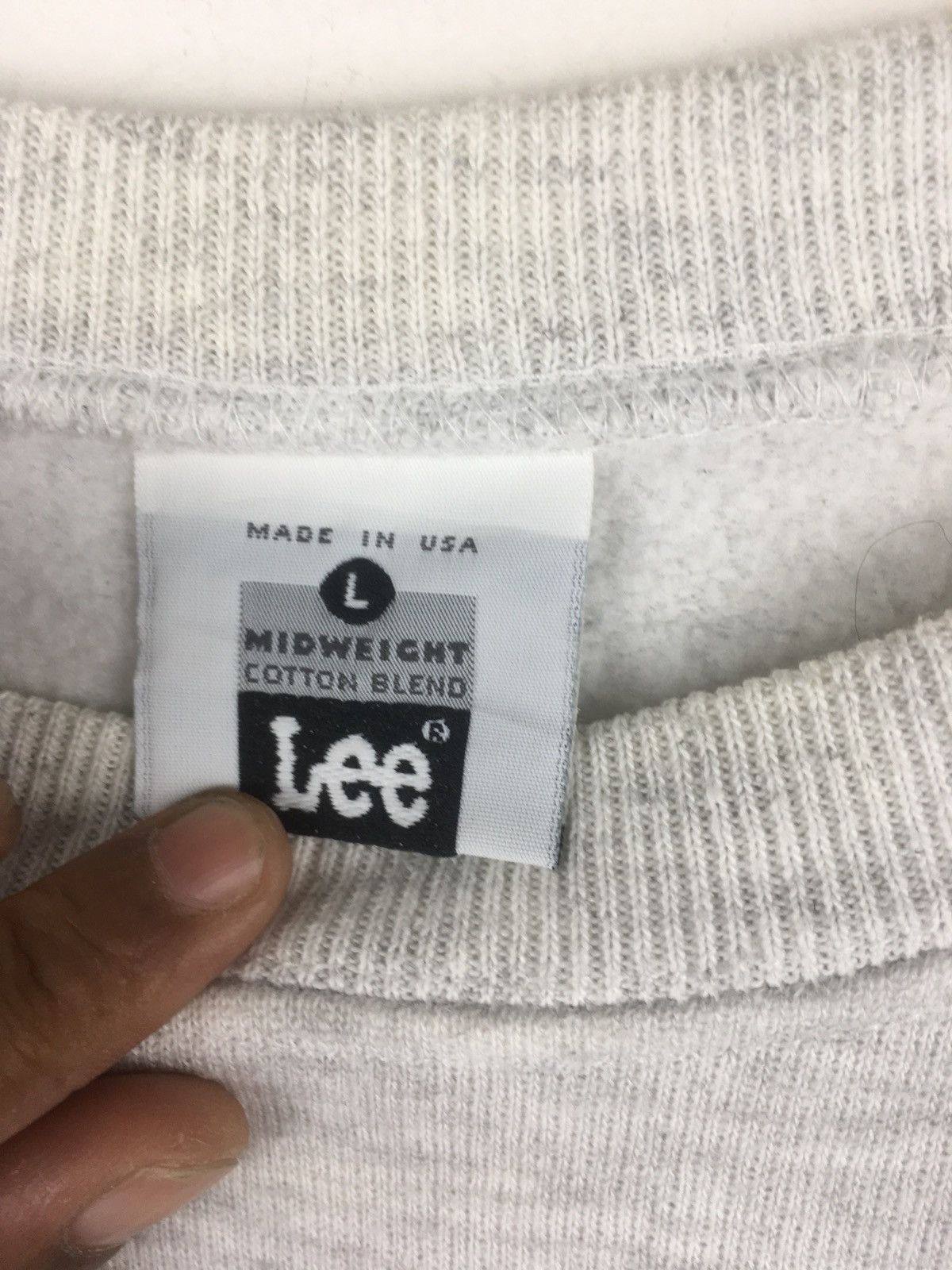 Designer × Lee × Vintage Vintage Lee sweatshirt armpit 22.5x25 Size US L / EU 52-54 / 3 - 3 Thumbnail